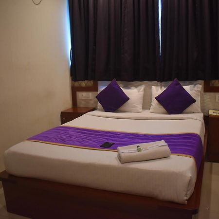 Hotel Ur Comforts Jayanagar บังกาลอร์ ภายนอก รูปภาพ