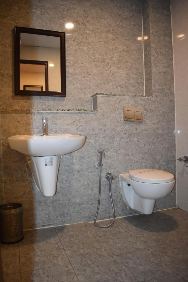 Hotel Ur Comforts Jayanagar บังกาลอร์ ภายนอก รูปภาพ