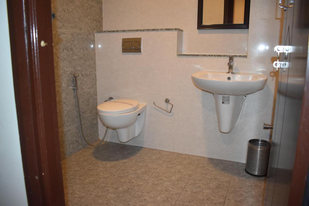 Hotel Ur Comforts Jayanagar บังกาลอร์ ภายนอก รูปภาพ