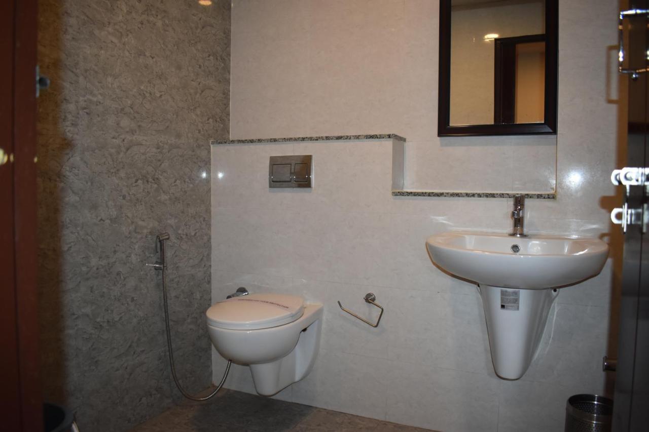 Hotel Ur Comforts Jayanagar บังกาลอร์ ภายนอก รูปภาพ