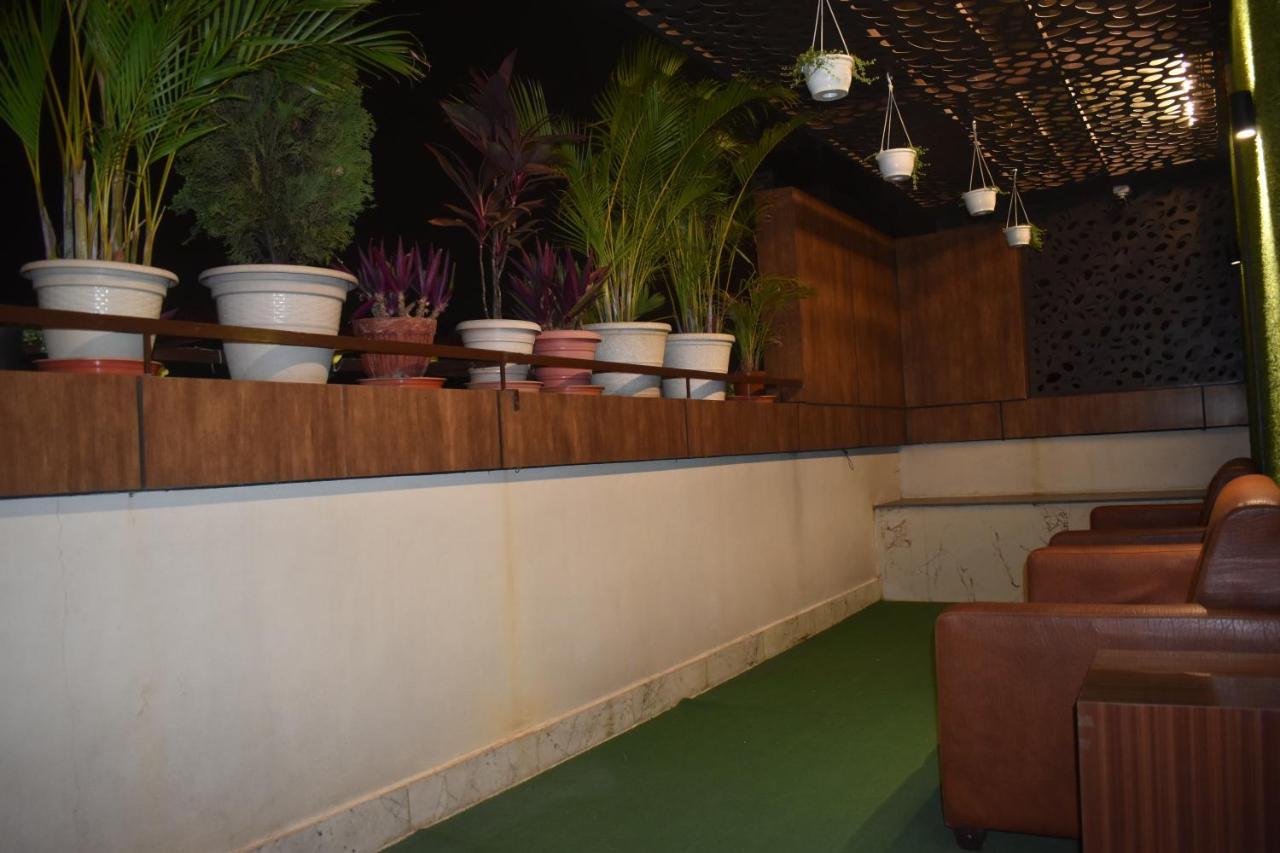 Hotel Ur Comforts Jayanagar บังกาลอร์ ภายนอก รูปภาพ