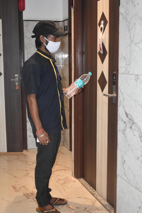 Hotel Ur Comforts Jayanagar บังกาลอร์ ภายนอก รูปภาพ
