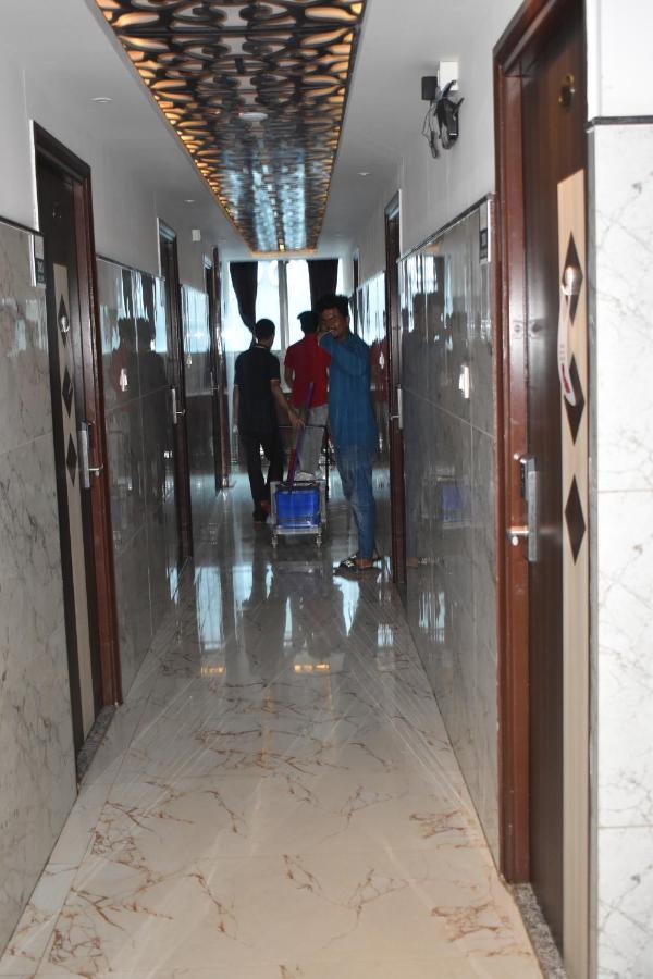 Hotel Ur Comforts Jayanagar บังกาลอร์ ภายนอก รูปภาพ